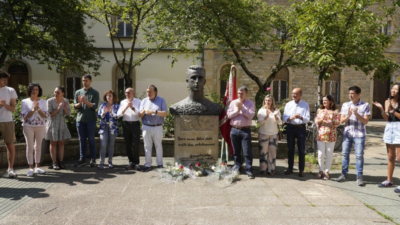 Estepan Urkiaga ´Lauaxeta´ jeltzaleari omenaldia fusilatu zuteneko 86.urteurrenean