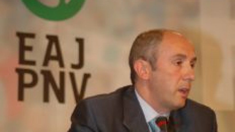 Erkoreka: “Jeltzaleen aldarrikapenek, soilik, ETA-koekin bat egiten dutelako, atzera bota ez ditzaten eskatzen dugu”.
