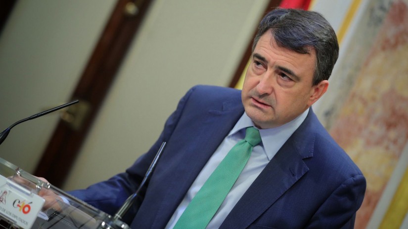Aitor Estebanek ezagutzera eman du Euzko Abertzaleak legebiltzar taldeak Aurrekontu Orokorren izapide prozesua ahalbidetuko duela pentsio guztietarako hobekuntza nabarmenak eta Kataluniarentzat denbora politikoa lortu ondoren