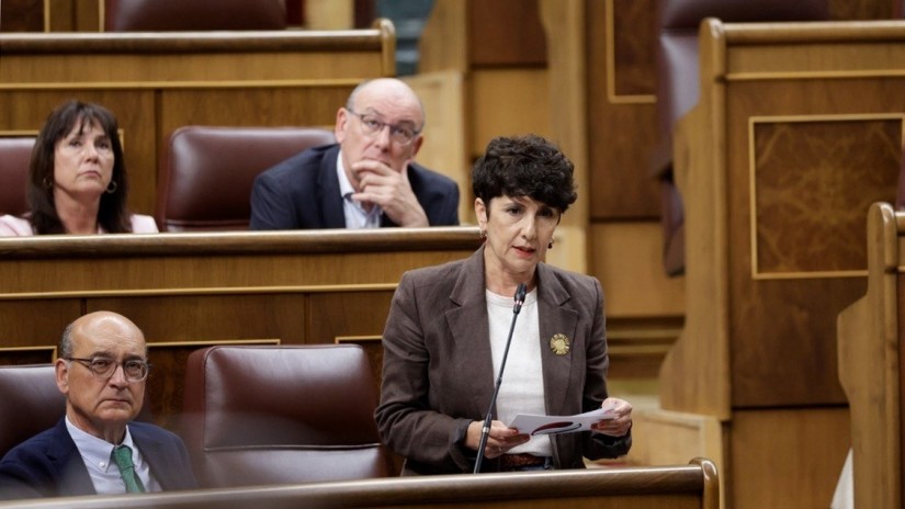 I+G+b arloan eta beketan Nafarroarekin konprometitutako eskumenen transferentzia gauzatzeko eskatu dio Euskal  Taldeak Gobernuari