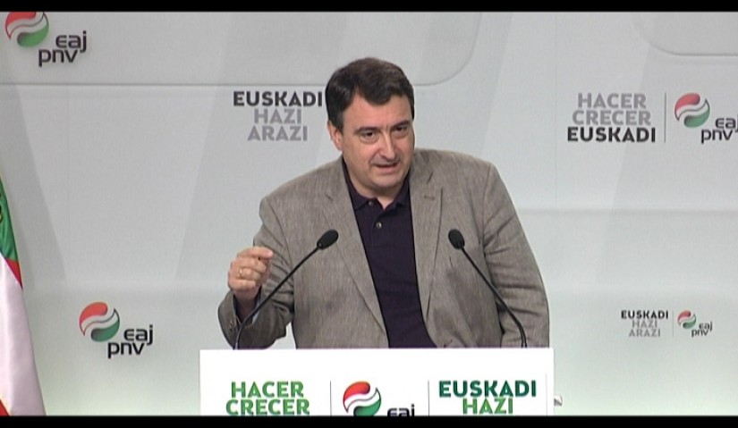 Aitor Esteban: Euskal autogobernuaren defentsa eta Konstituzioaren erreformari buruzko eztabaida.