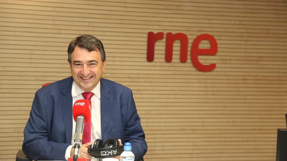 Aitor Esteban RNE irratian